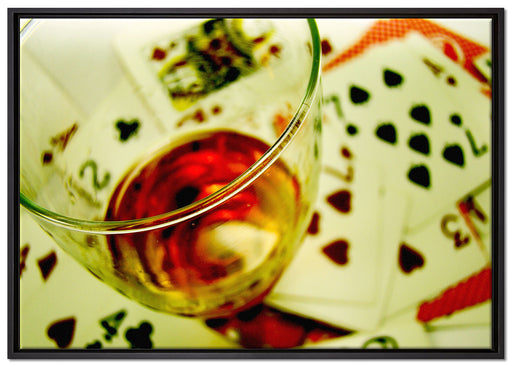 Glas Wein auf Spielkarten auf Leinwandbild gerahmt Größe 100x70