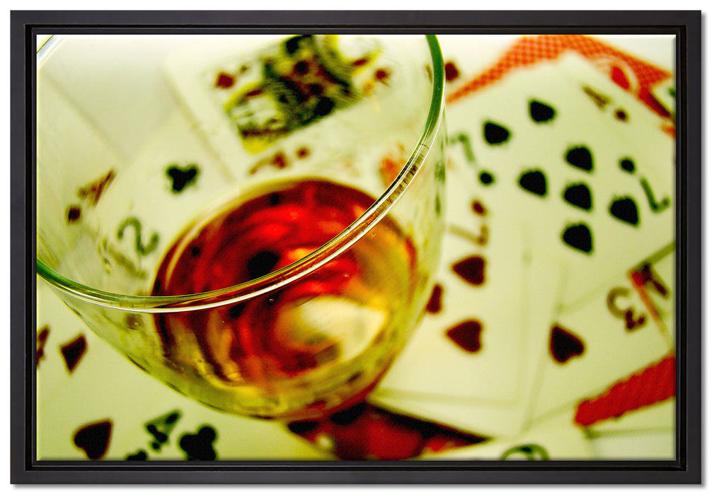 Glas Wein auf Spielkarten auf Leinwandbild gerahmt Größe 60x40