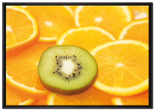 Kiwi verirrt in Orangenscheiben auf Leinwandbild gerahmt Größe 100x70