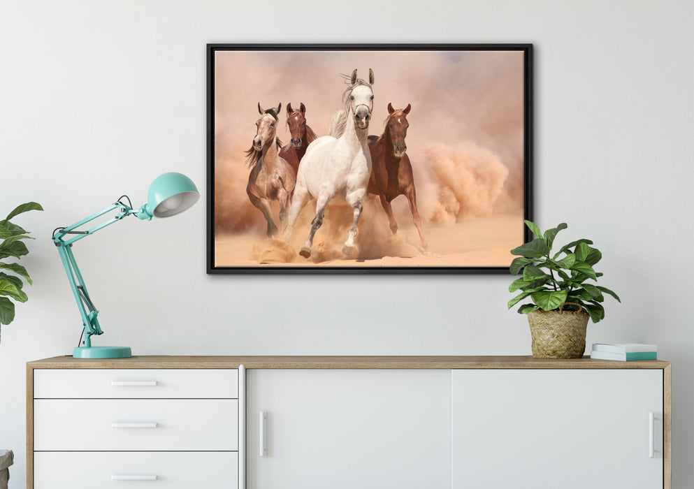 Western Pferde in Wüste auf Leinwandbild gerahmt verschiedene Größen im Wohnzimmer
