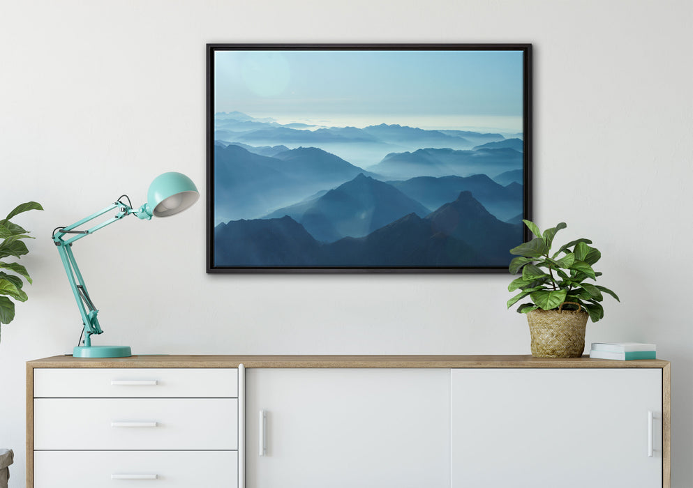 Wunderschöne Alpenberge auf Leinwandbild gerahmt verschiedene Größen im Wohnzimmer