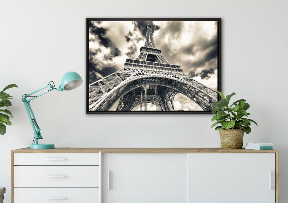 Prächtiger Eifelturm in Paris auf Leinwandbild gerahmt verschiedene Größen im Wohnzimmer
