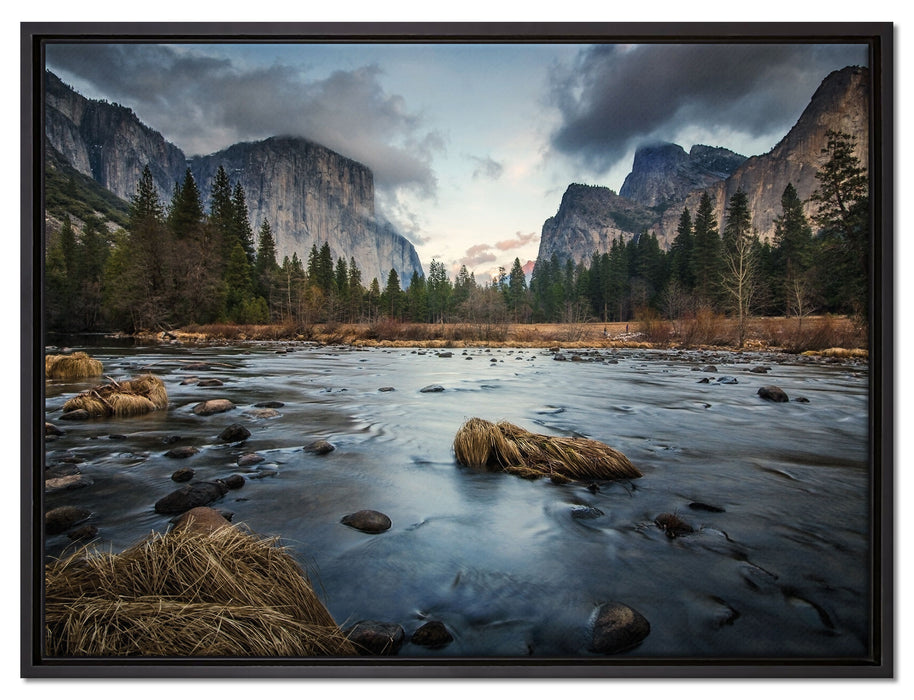 Seichter Fluss im Herbst auf Leinwandbild gerahmt Größe 80x60