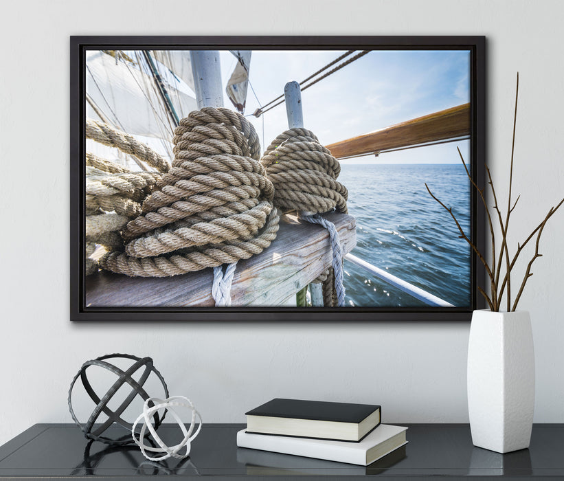 Tau auf einem Schiff auf Leinwandbild gerahmt mit Kirschblüten