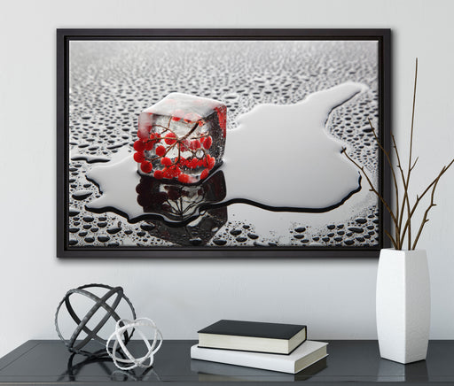 Vogelbeeren im Eis auf Leinwandbild gerahmt mit Kirschblüten