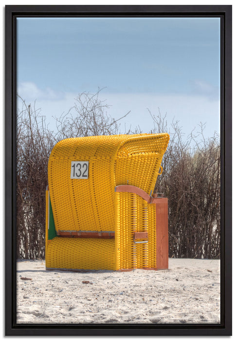 gelber Strandkorb auf Leinwandbild gerahmt Größe 60x40