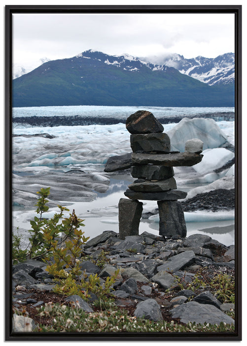 Steinmenschskulptur im Winter auf Leinwandbild gerahmt Größe 100x70