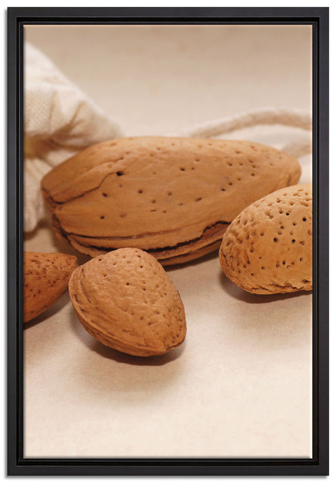 köstliche Nüsse auf Leinwandbild gerahmt Größe 60x40
