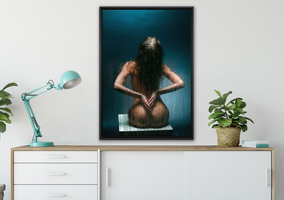 Nackte Frau auf Leinwandbild gerahmt verschiedene Größen im Wohnzimmer