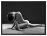sexy Frau macht Yoga auf Leinwandbild gerahmt Größe 80x60