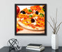 Köstliche Pizza aus Italien  auf Leinwandbild Quadratisch gerahmt mit Kirschblüten