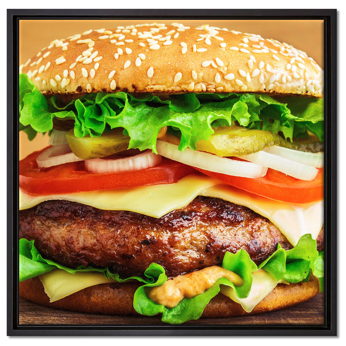 Köstlicher Burger auf Holztisch auf Leinwandbild Quadratisch gerahmt Größe 60x60
