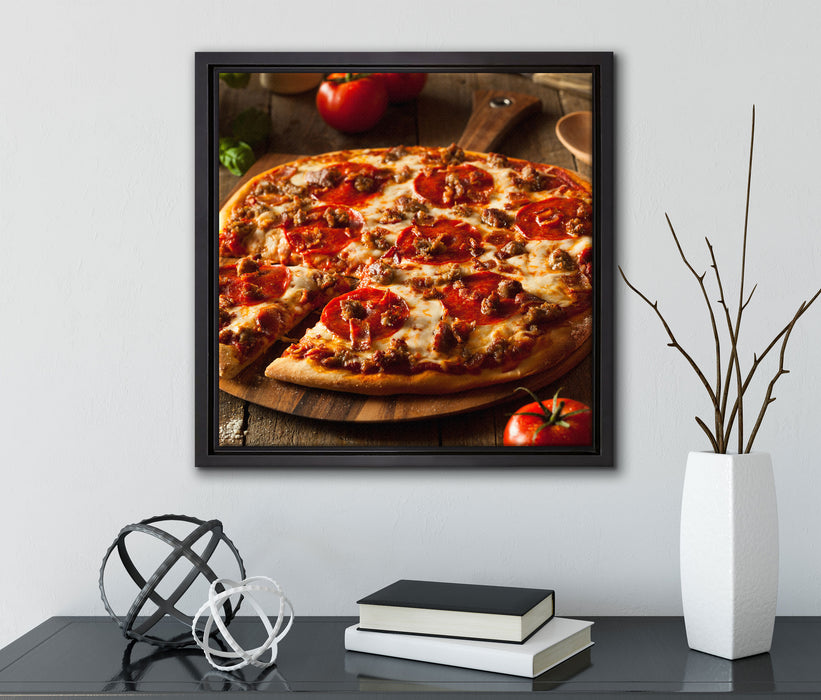 Pizza mit Salami und Tomaten  auf Leinwandbild Quadratisch gerahmt mit Kirschblüten