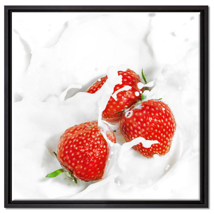 Leckere Erdbeeren in Milch auf Leinwandbild Quadratisch gerahmt Größe 60x60