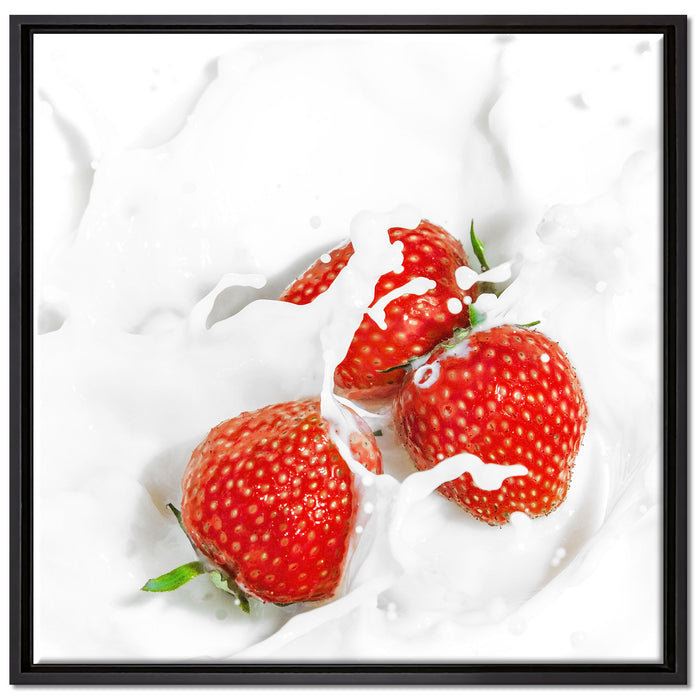 Leckere Erdbeeren in Milch auf Leinwandbild Quadratisch gerahmt Größe 70x70