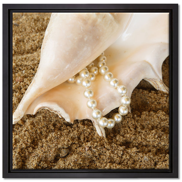 Muschel mit Perlenkette auf Leinwandbild Quadratisch gerahmt Größe 40x40