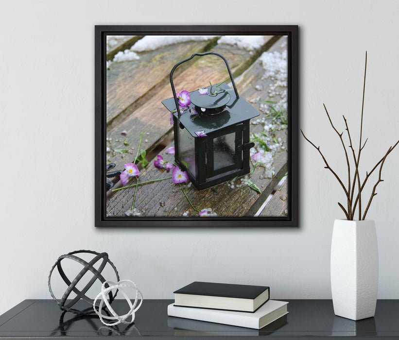 Laterne im Regen  auf Leinwandbild Quadratisch gerahmt mit Kirschblüten