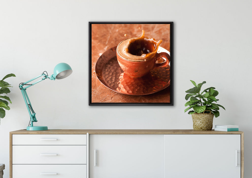 Kaffee spritzt aus Tasse auf Leinwandbild gerahmt Quadratisch verschiedene Größen im Wohnzimmer