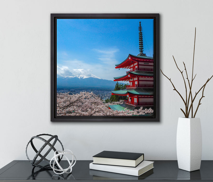 Japanisches Gebäude  auf Leinwandbild Quadratisch gerahmt mit Kirschblüten