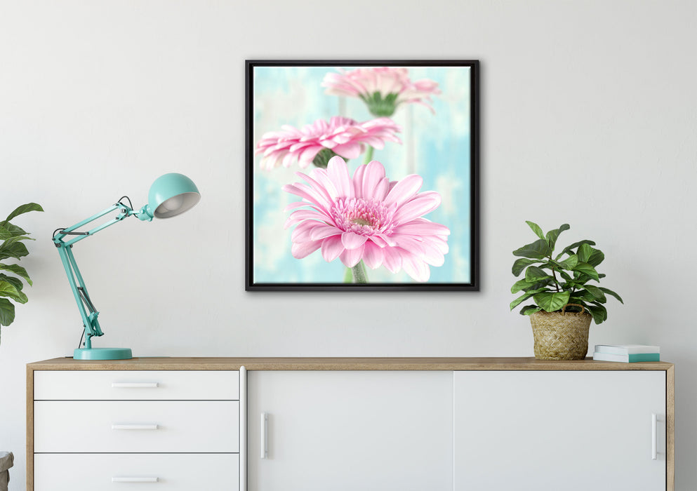 Gerberas auf Leinwandbild gerahmt Quadratisch verschiedene Größen im Wohnzimmer