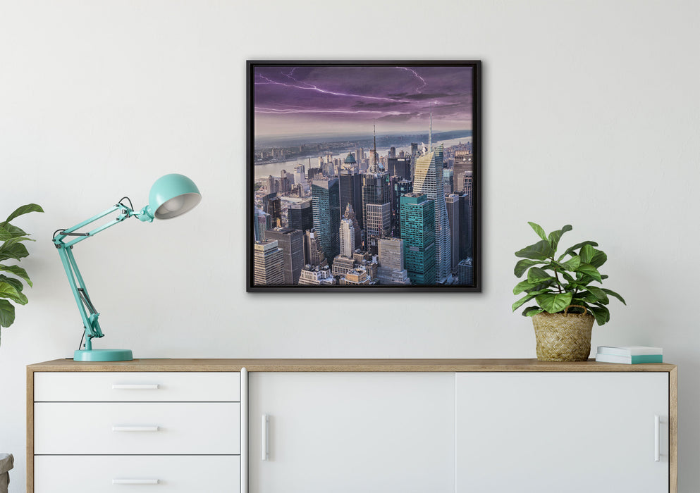 Skyline New York auf Leinwandbild gerahmt Quadratisch verschiedene Größen im Wohnzimmer