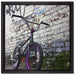 Fahrrad vor Graffitiwand auf Leinwandbild Quadratisch gerahmt Größe 40x40