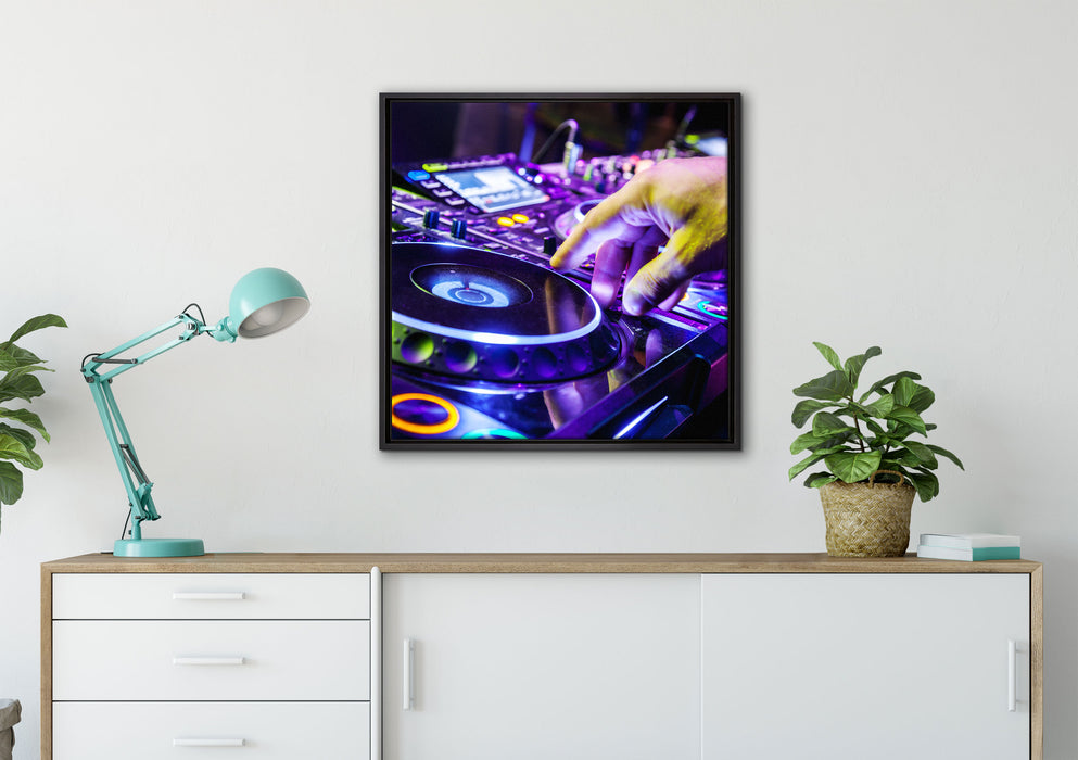DJ Plattenteller Cool Music auf Leinwandbild gerahmt Quadratisch verschiedene Größen im Wohnzimmer