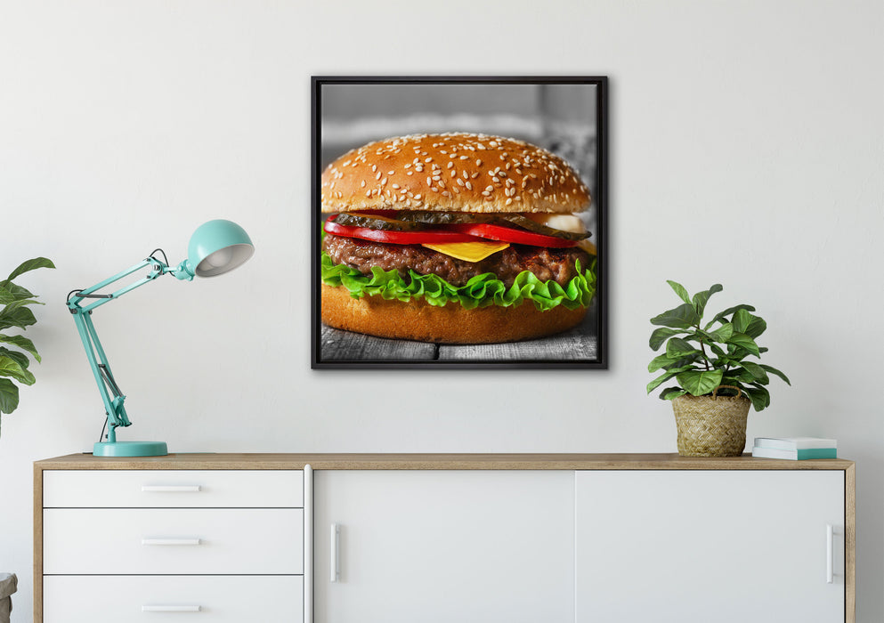 appetitlicher Cheeseburger auf Leinwandbild gerahmt Quadratisch verschiedene Größen im Wohnzimmer