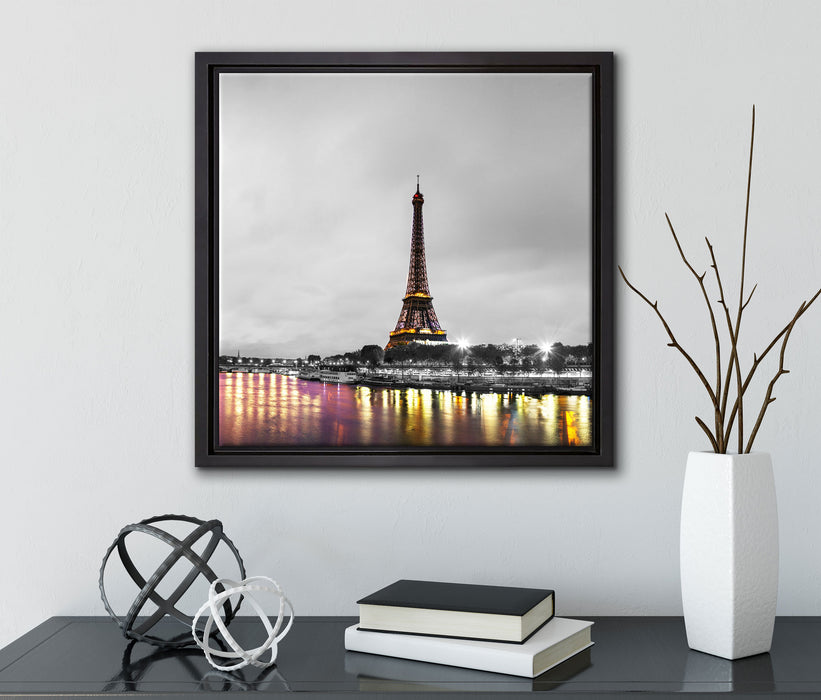 Eifelturm in Paris  auf Leinwandbild Quadratisch gerahmt mit Kirschblüten