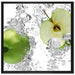 saftig grüne Äpfel im Wasser auf Leinwandbild Quadratisch gerahmt Größe 70x70