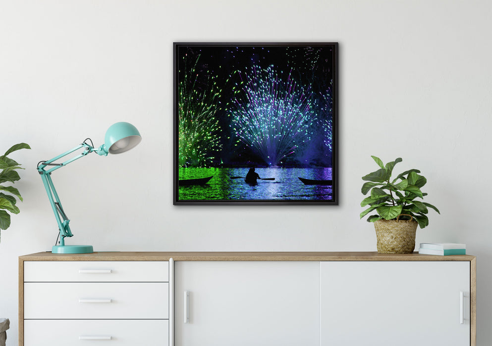 Feuerwerk auf dem Wasser auf Leinwandbild gerahmt Quadratisch verschiedene Größen im Wohnzimmer