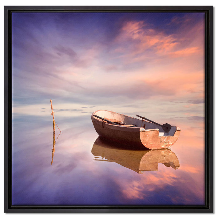 Einsames Boot auf See auf Leinwandbild Quadratisch gerahmt Größe 60x60