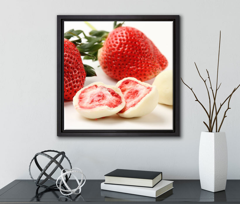 Erdbeeren mit Schokolade umhüllt  auf Leinwandbild Quadratisch gerahmt mit Kirschblüten
