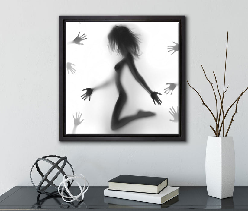 Schatten einer Frau  auf Leinwandbild Quadratisch gerahmt mit Kirschblüten