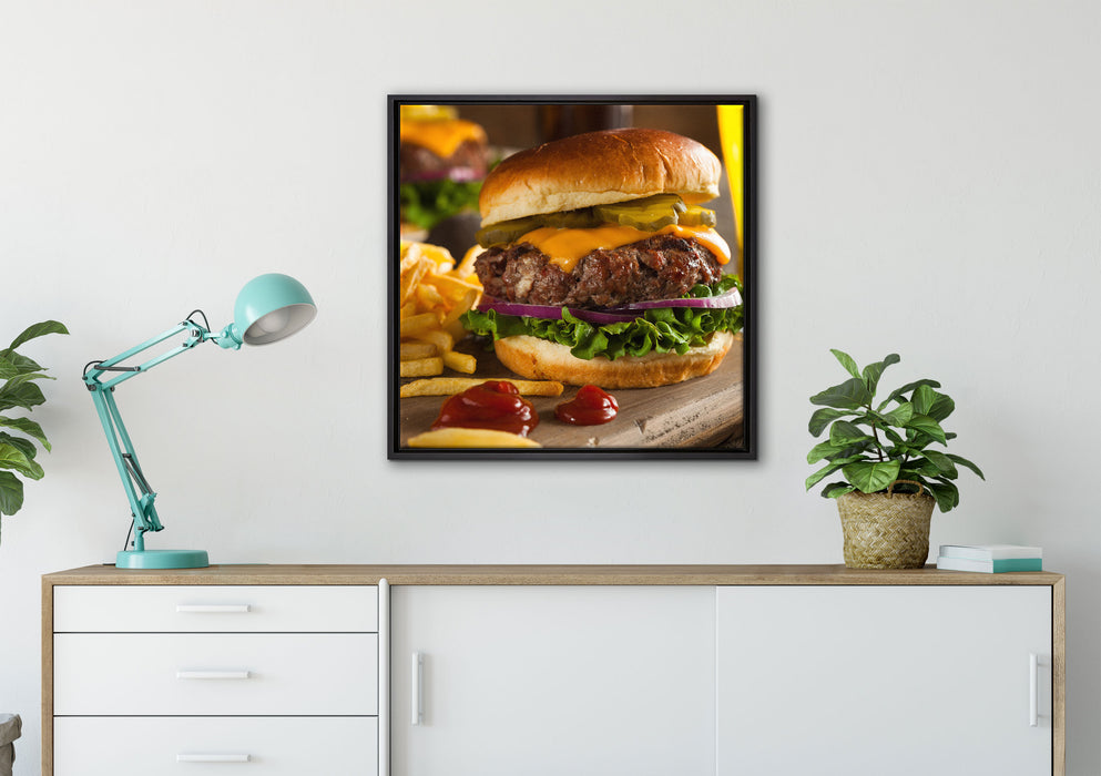 Saftiger Chili Cheese Burger auf Leinwandbild gerahmt Quadratisch verschiedene Größen im Wohnzimmer