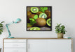 Kiwis auf Holztisch auf Leinwandbild gerahmt Quadratisch verschiedene Größen im Wohnzimmer