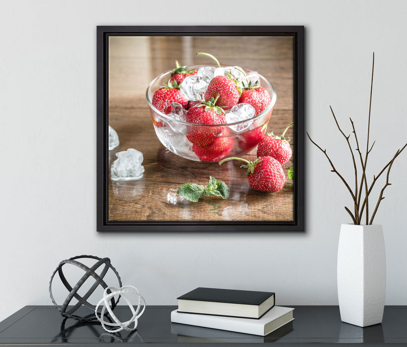 Erdbeeren in Eiswürfeln  auf Leinwandbild Quadratisch gerahmt mit Kirschblüten