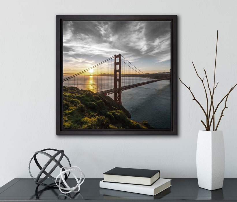 Golden Gate Bridge  auf Leinwandbild Quadratisch gerahmt mit Kirschblüten
