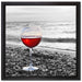 Weinglas am Strand auf Leinwandbild Quadratisch gerahmt Größe 40x40