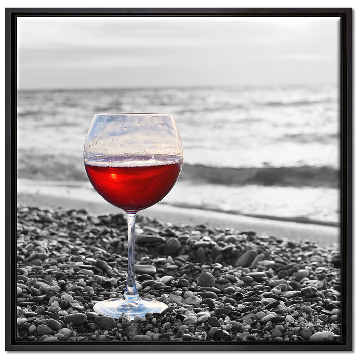 Weinglas am Strand auf Leinwandbild Quadratisch gerahmt Größe 70x70