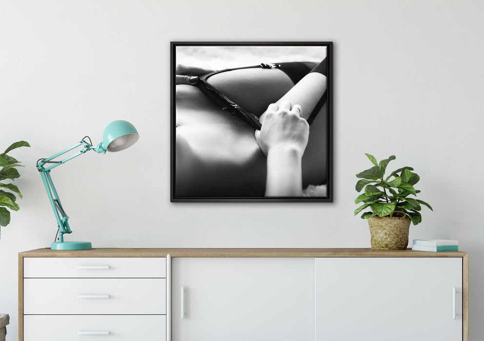 Sexy Frauenkörper mit Dessous auf Leinwandbild gerahmt Quadratisch verschiedene Größen im Wohnzimmer