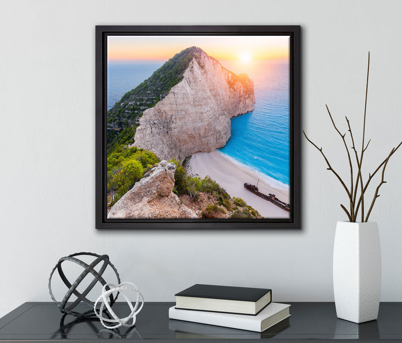 Nagio Strand im Sonnenuntergang  auf Leinwandbild Quadratisch gerahmt mit Kirschblüten