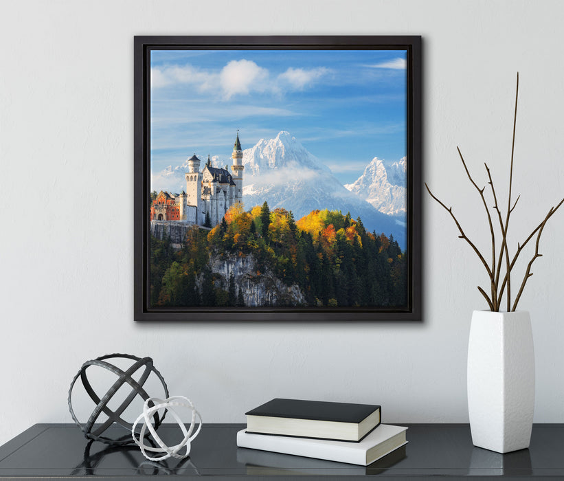 Schloss Neuschwanstein Herbst  auf Leinwandbild Quadratisch gerahmt mit Kirschblüten