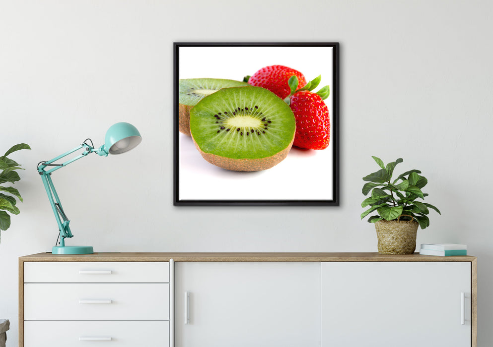 Kiwi und Erdbeeren auf Leinwandbild gerahmt Quadratisch verschiedene Größen im Wohnzimmer