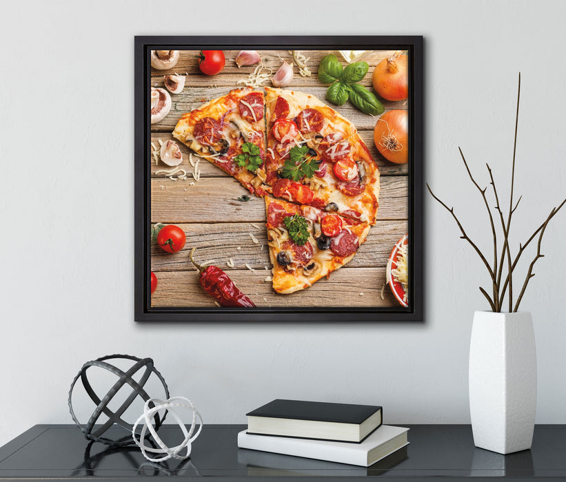 Pizza Italia auf Holztisch  auf Leinwandbild Quadratisch gerahmt mit Kirschblüten