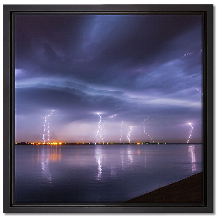 Blitzeinschläge über Stadt auf Leinwandbild Quadratisch gerahmt Größe 40x40
