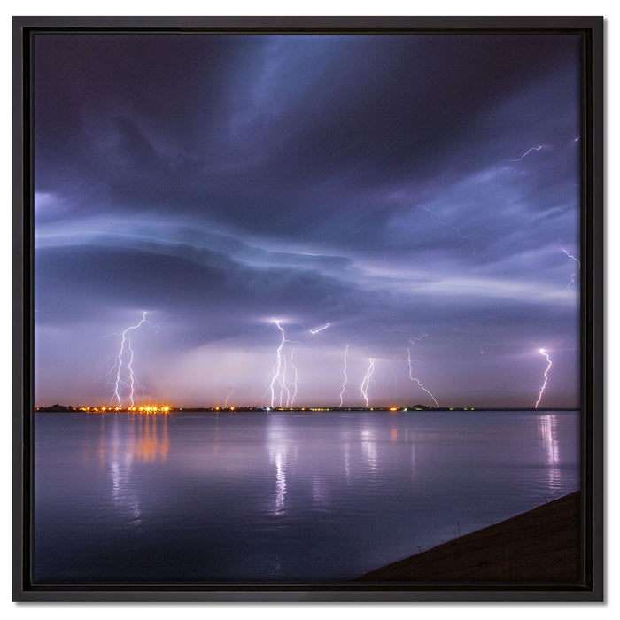 Blitzeinschläge über Stadt auf Leinwandbild Quadratisch gerahmt Größe 60x60