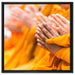 Betende Hände Mönche Tibet auf Leinwandbild Quadratisch gerahmt Größe 60x60