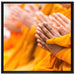 Betende Hände Mönche Tibet auf Leinwandbild Quadratisch gerahmt Größe 70x70