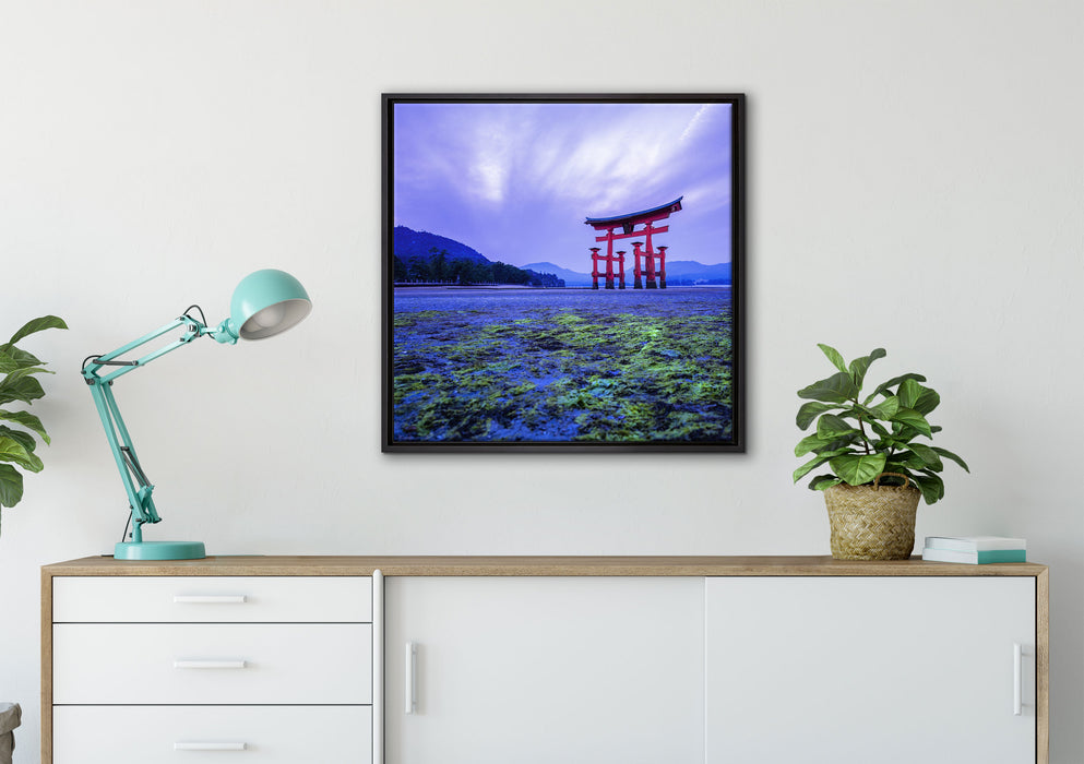 Torii in Hiroshima Japan auf Leinwandbild gerahmt Quadratisch verschiedene Größen im Wohnzimmer